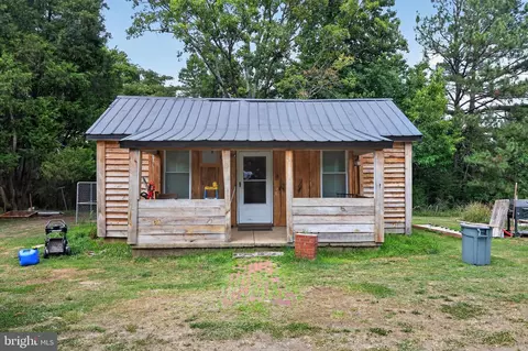 405 County Pond Rd, Freeman, VA 23856