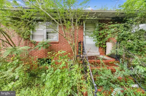 207 Simmons Dr, Lawrenceville, VA 23868