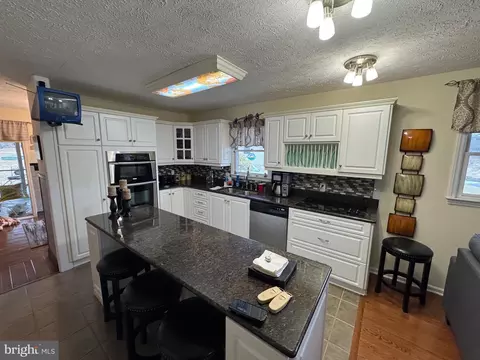 Kitchen - 107 Mountain View Dr, Fancy Gap, VA 24328 photo 4 of 9