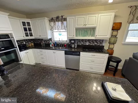 Kitchen - 107 Mountain View Dr, Fancy Gap, VA 24328 photo 8 of 9