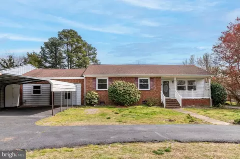 6615 Lancers Cir, North Chesterfield, VA 23224