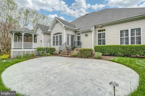 Exterior - 3013 Hedgeway Pl, Midlothian, VA 23113 photo 10 of 15