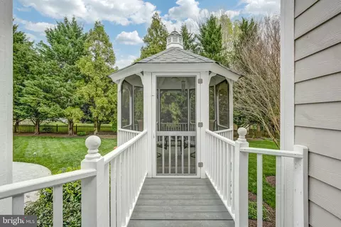 Exterior - 3013 Hedgeway Pl, Midlothian, VA 23113 photo 7 of 15