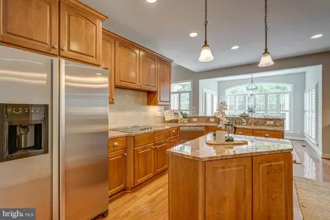 Kitchen - 3013 Hedgeway Pl, Midlothian, VA 23113 photo 2 of 7