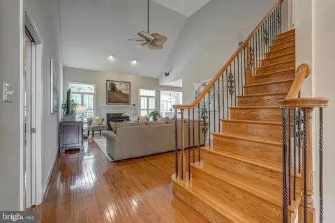 Entry Way - 3013 Hedgeway Pl, Midlothian, VA 23113 photo 6 of 9