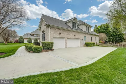 Exterior - 3013 Hedgeway Pl, Midlothian, VA 23113 photo 4 of 15
