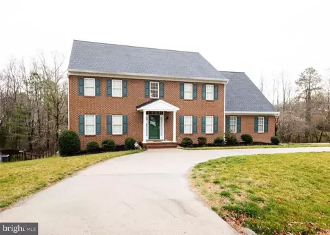 13003 Chipstead Rd, Chester, VA 23831