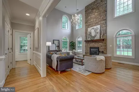 Entry Way - 3260 Queens Grant Dr, Midlothian, VA 23113 photo 10 of 18