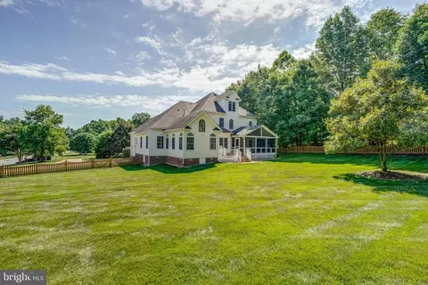 Exterior - 3260 Queens Grant Dr, Midlothian, VA 23113 photo 16 of 17