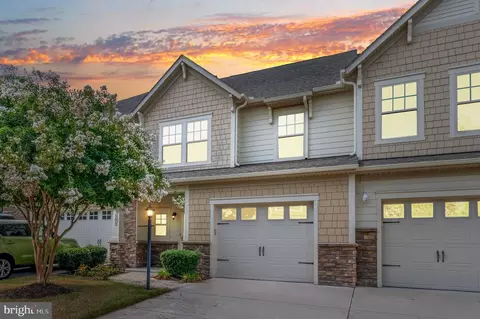17505 Wynstone Park Ln, Moseley, VA 23120
