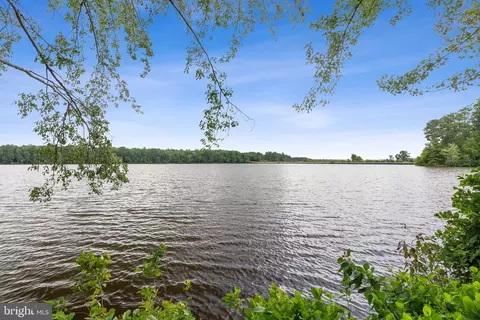 3007 Cove View Ln, Midlothian, VA 23112