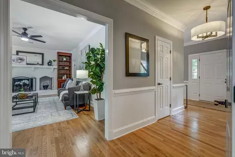 Entry Way - 2310 Chartstone Dr, Midlothian, VA 23113 photo 5 of 7