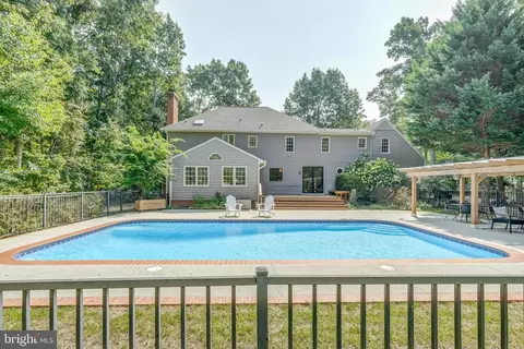 Exterior - 2310 Chartstone Dr, Midlothian, VA 23113 photo 7 of 19