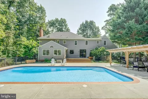 Exterior - 2310 Chartstone Dr, Midlothian, VA 23113 photo 6 of 19