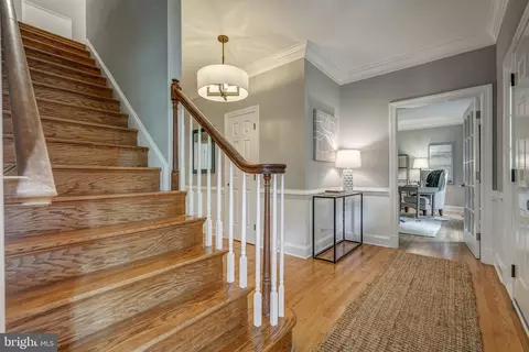 Entry Way - 2310 Chartstone Dr, Midlothian, VA 23113 photo 4 of 7