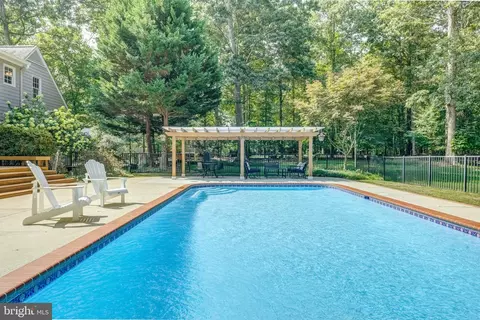 Exterior - 2310 Chartstone Dr, Midlothian, VA 23113 photo 8 of 19