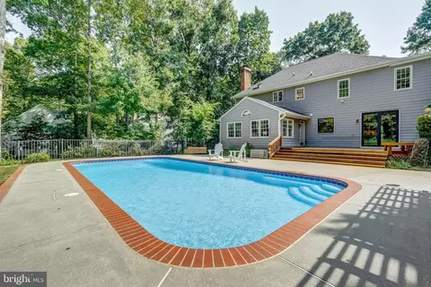 Exterior - 2310 Chartstone Dr, Midlothian, VA 23113 photo 10 of 19