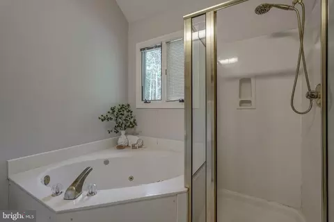 Bath - 2310 Chartstone Dr, Midlothian, VA 23113 photo 1 of 4