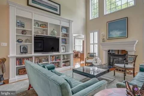 Living - 13124 Penhurst Rd, Midlothian, VA 23113 photo 4 of 6