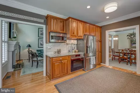 Kitchen - 13124 Penhurst Rd, Midlothian, VA 23113 photo 5 of 6