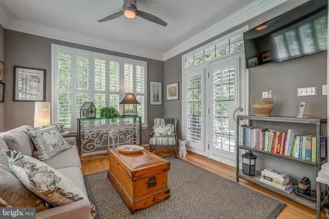 Living - 13124 Penhurst Rd, Midlothian, VA 23113 photo 2 of 6