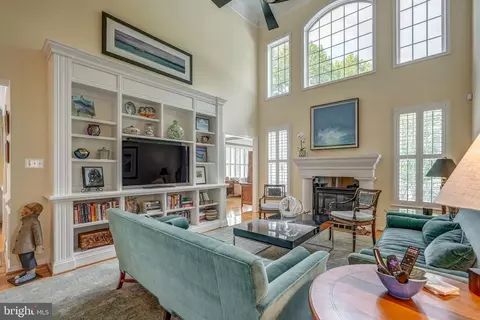 Living - 13124 Penhurst Rd, Midlothian, VA 23113 photo 5 of 6