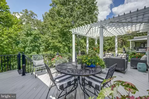 Exterior - 13124 Penhurst Rd, Midlothian, VA 23113 photo 12 of 27