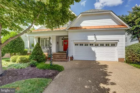 Exterior - 13124 Penhurst Rd, Midlothian, VA 23113 photo 2 of 27