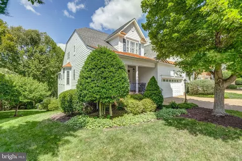 Exterior - 13124 Penhurst Rd, Midlothian, VA 23113 photo 7 of 27
