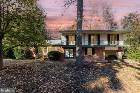 13000 Silver Crest Rd, Chester, VA 23831