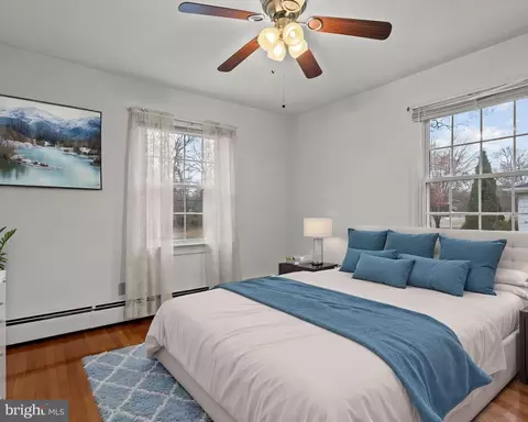 Bedroom - 1524 Walnut Dr, Chester, VA 23836 photo 2 of 4
