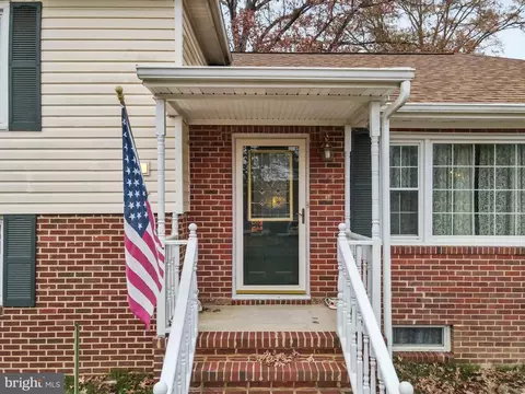 Exterior - 1524 Walnut Dr, Chester, VA 23836 photo 3 of 6