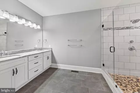 Bath - 13510 Kelham Rd, Midlothian, VA 23113 photo 2 of 3