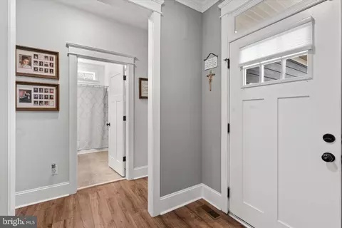 Entry Way - 13510 Kelham Rd, Midlothian, VA 23113 photo 3 of 8