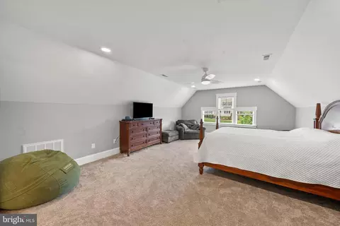 Bedroom - 13510 Kelham Rd, Midlothian, VA 23113 photo 5 of 6