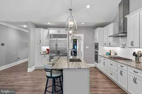Kitchen - 13510 Kelham Rd, Midlothian, VA 23113 photo 4 of 4