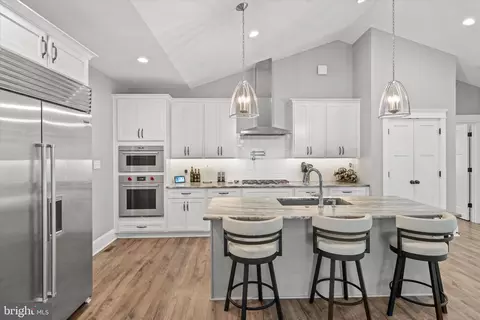 Kitchen - 13510 Kelham Rd, Midlothian, VA 23113 photo 1 of 4
