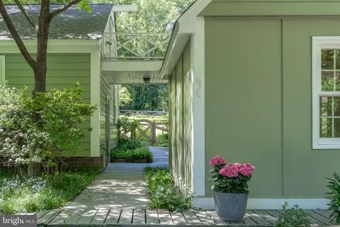 Exterior - 3520 Musket Dr, Midlothian, VA 23113 photo 5 of 15