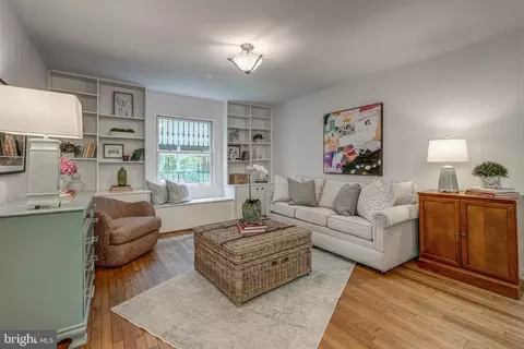 Living - 3520 Musket Dr, Midlothian, VA 23113 photo 3 of 4