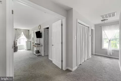 Entry Way - 14300 Wallingham Loop, Midlothian, VA 23114 photo 7 of 10