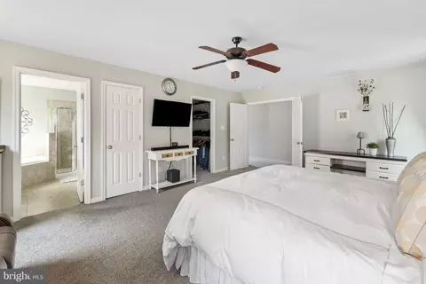 Bedroom - 14300 Wallingham Loop, Midlothian, VA 23114 photo 3 of 8