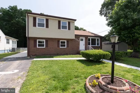 3220 Dupuy Rd, Colonial Heights, VA 23834