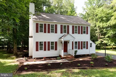 Exterior - 6011 Mill Spring Ct, Midlothian, VA 23112 photo 10 of 17