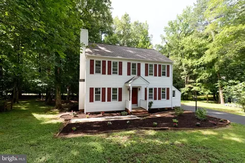 Exterior - 6011 Mill Spring Ct, Midlothian, VA 23112 photo 9 of 17