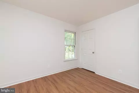 Bedroom - 6011 Mill Spring Ct, Midlothian, VA 23112 photo 2 of 3