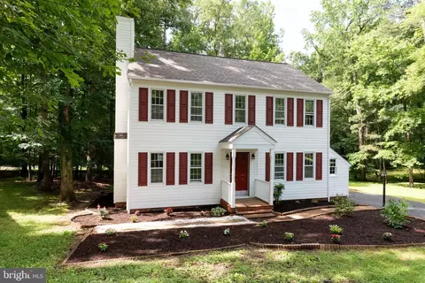 Exterior - 6011 Mill Spring Ct, Midlothian, VA 23112 photo 7 of 17