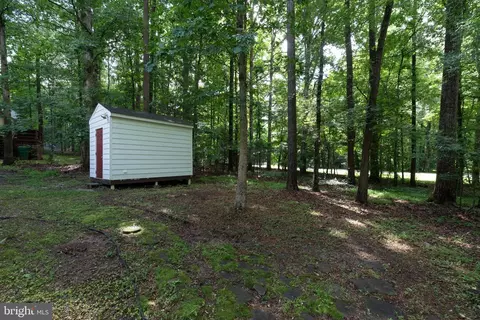Exterior - 6011 Mill Spring Ct, Midlothian, VA 23112 photo 16 of 17