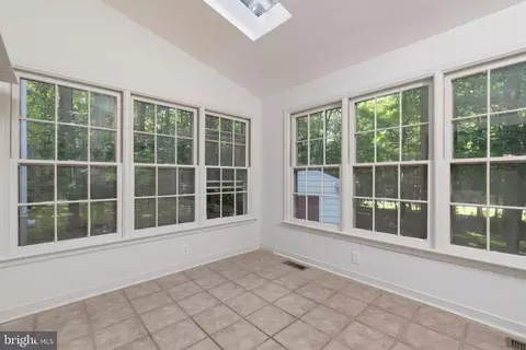 Entry Way - 6011 Mill Spring Ct, Midlothian, VA 23112 photo 5 of 5