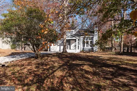 Exterior - 1709 Headwaters Rd, Midlothian, VA 23113 photo 1 of 10