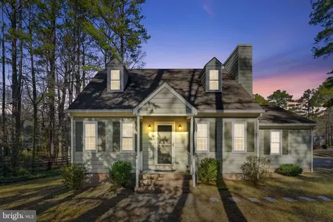 4236 Gloucestershire St, North Chesterfield, VA 23236